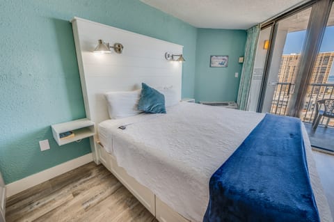 Sands Ocean Club 1420 - Studio