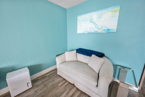 Sands Ocean Club 1504 - Studio