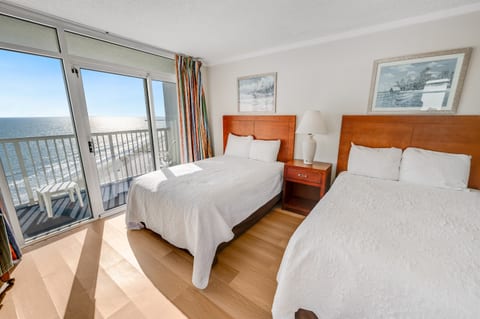 Beautiful Bedroom with Amazing Views 🌊☀️
