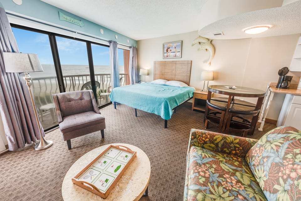 Large Living Area with Views of the Ocean, Beautifully Decorated