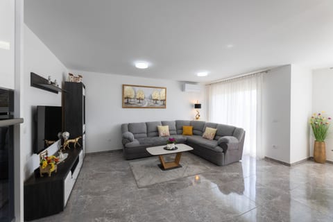 Apartment Sole - Unit 376790-13