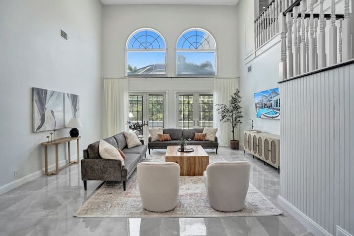 Historic Hollywood Mansion 5 Minutes to the Beach - Hollywood