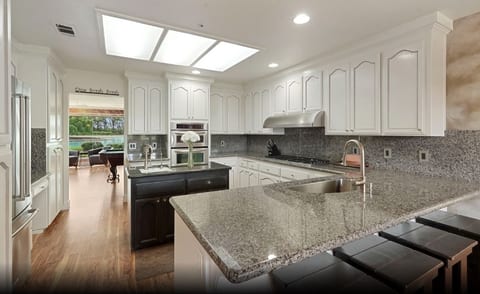 Lakeview Villa Retreat