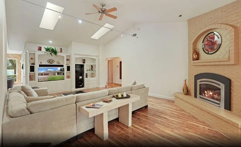 Lakeview Villa Retreat