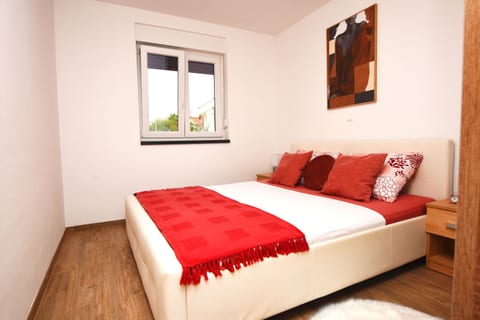 Apartments Daisy - Unit 376643-13