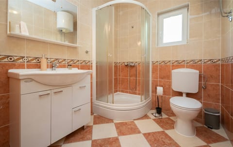 Apartment Karlo - Unit 376777-13
