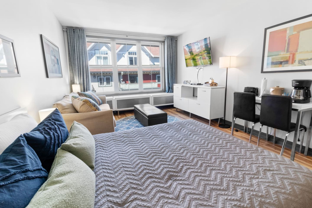 Expedition Station 313 Lovely Studio in the Village WiFi On The Slopes