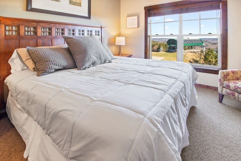 Primary Bedroom with King size bed