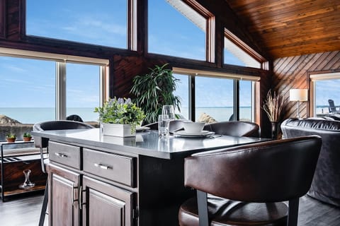 Island with Seating