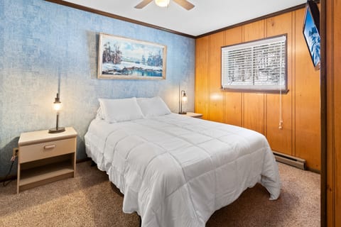 Summit 203D Across From Village EZ Parking Shuttle Sleeps 10