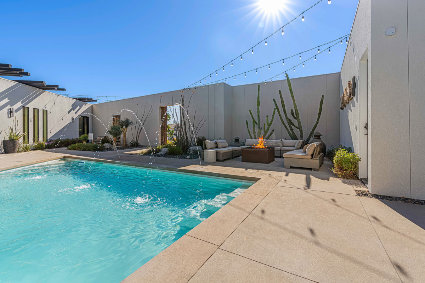 spectacular-resort-style-oasis/