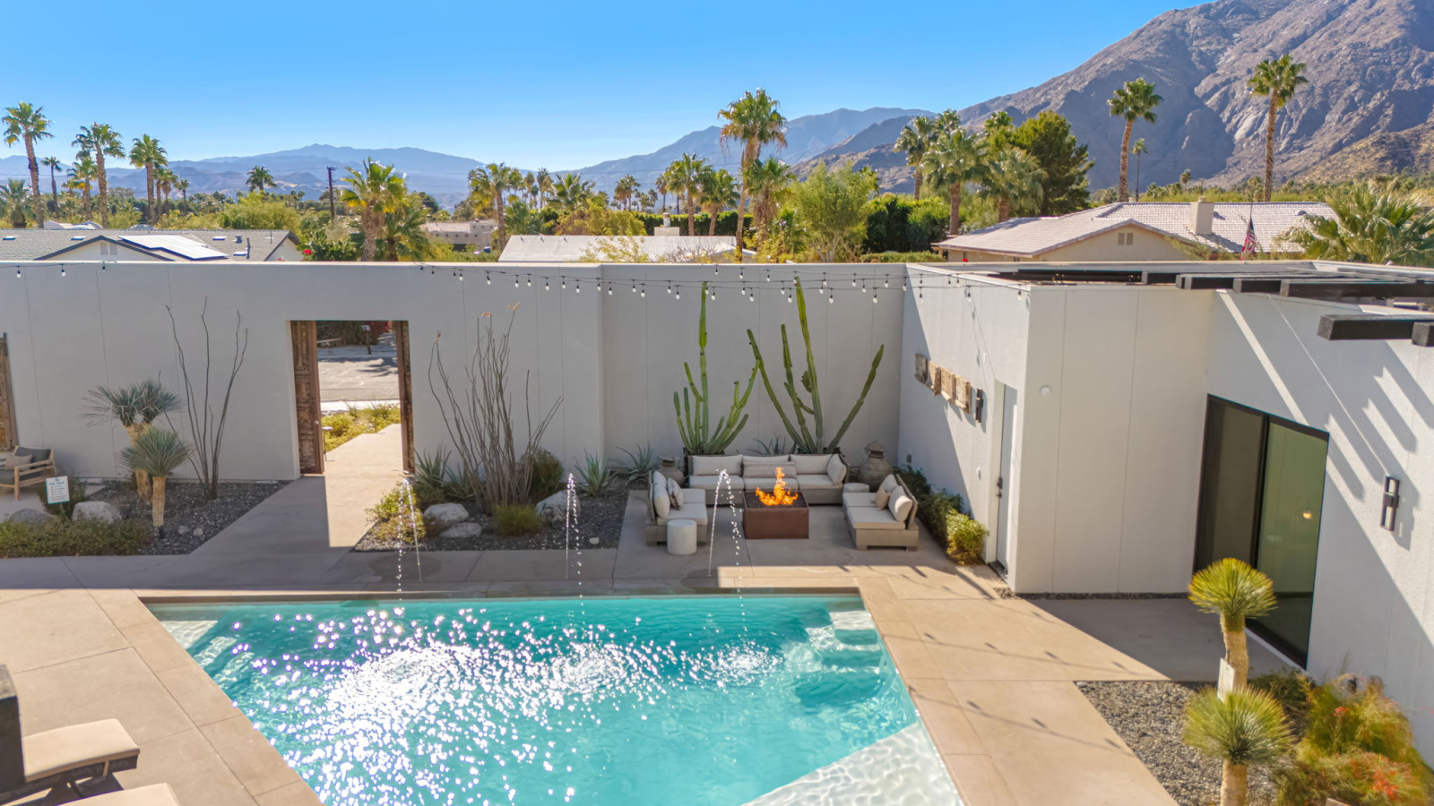 spectacular-resort-style-oasis/