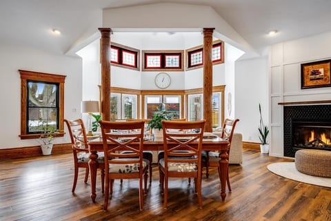The HoriZen Suite - 3BDRM Salt Water Pool N Hot Tub