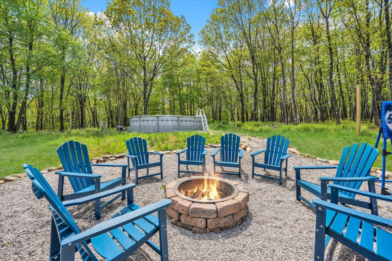 amazing-home-with-hot-tub-pool-sauna-and-more!/