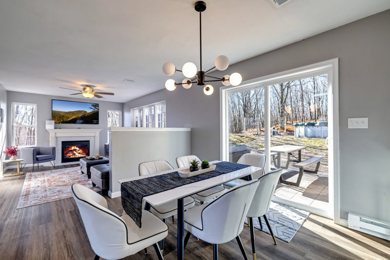 amazing-home-with-hot-tub-pool-sauna-and-more!/