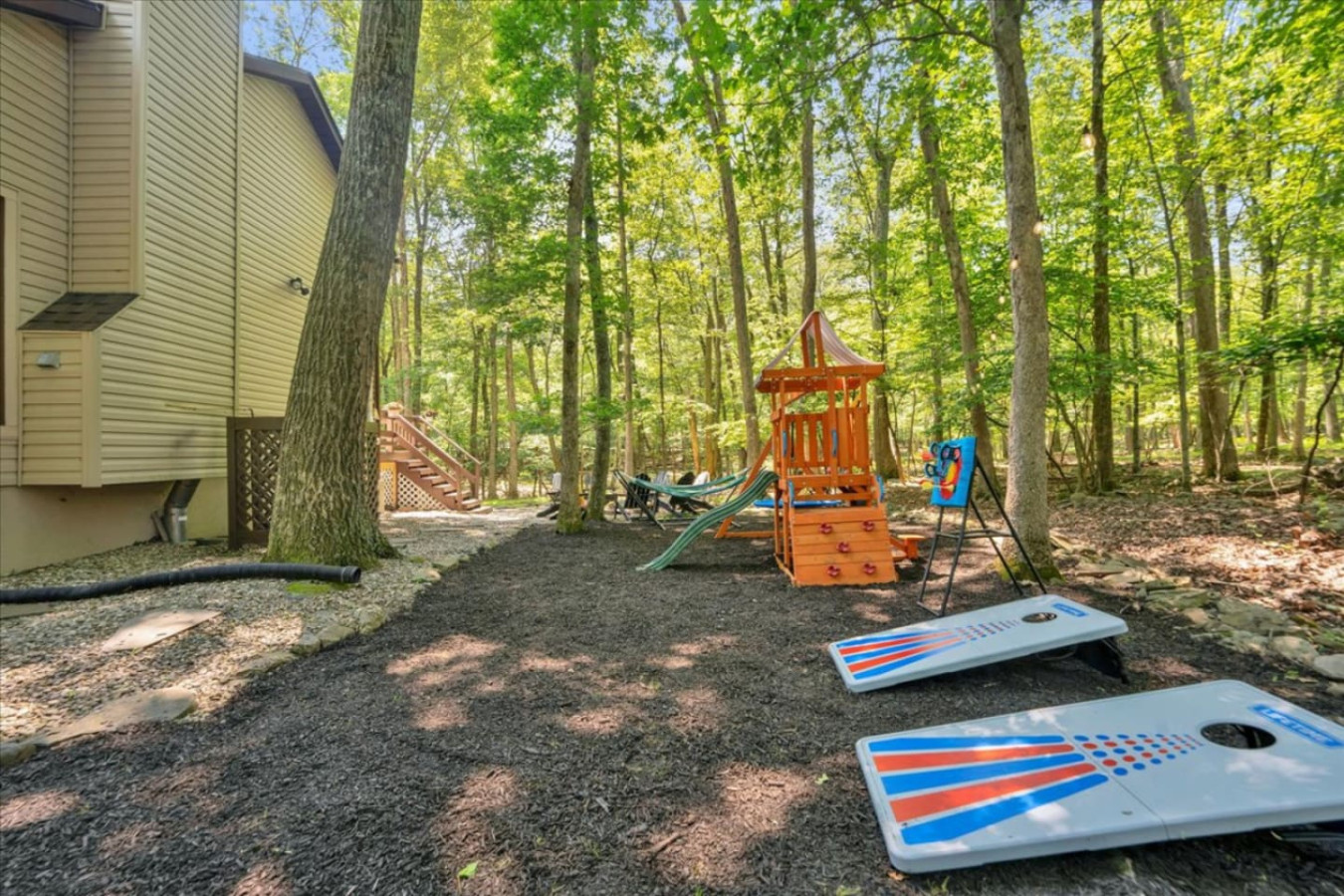 cozy-5br-sleeps-12-w-hot-tub+fire-pit+game-room/