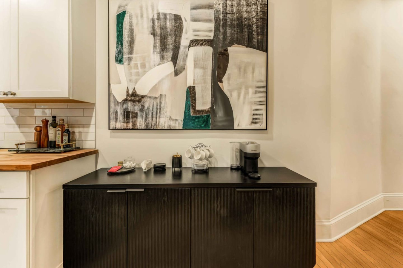 steps-from-downtown-stroudsburg-or-2br-+-sleeps-4/