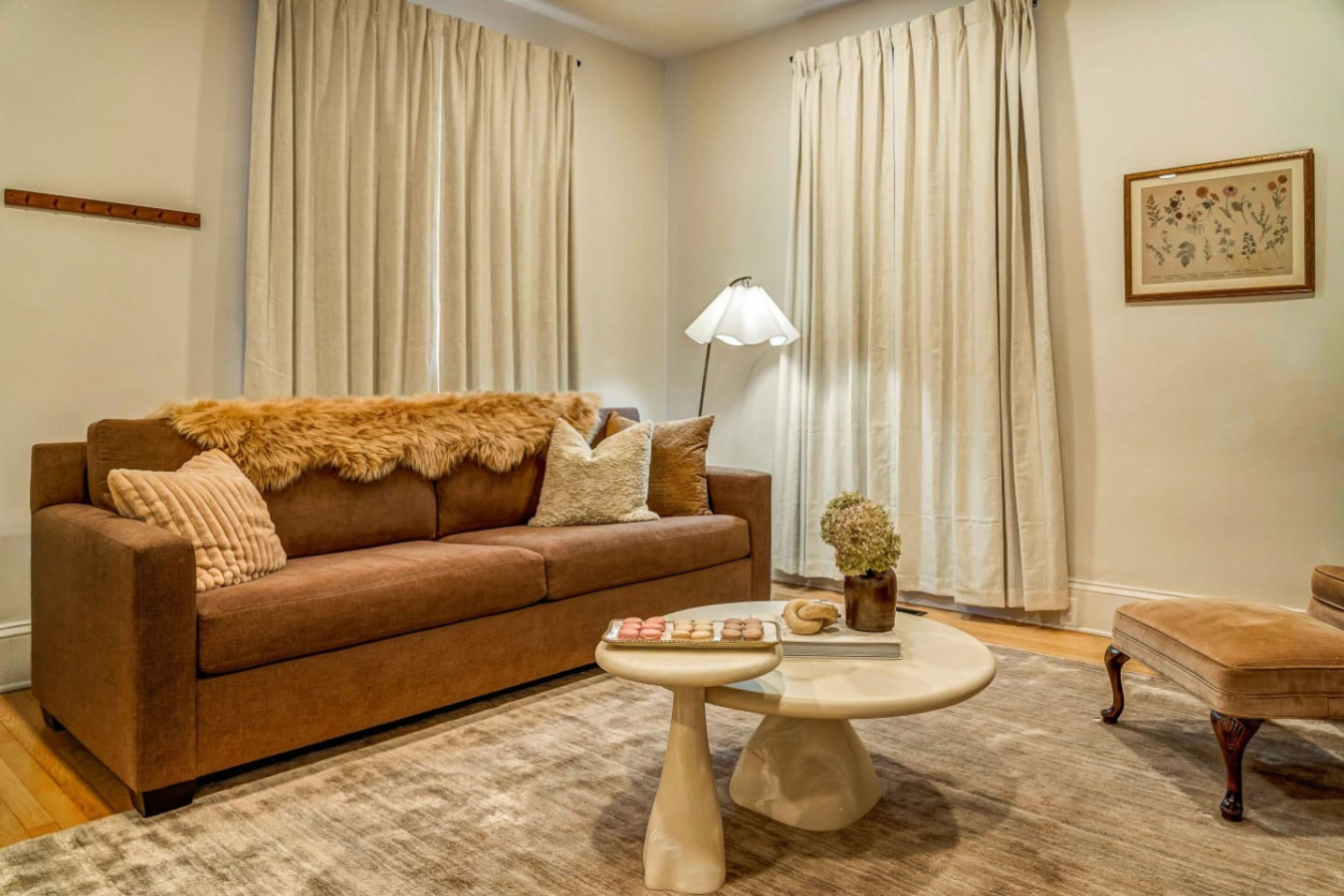 chic-retreat-downtown-stroudsburg-or-3br+sleeps-10/