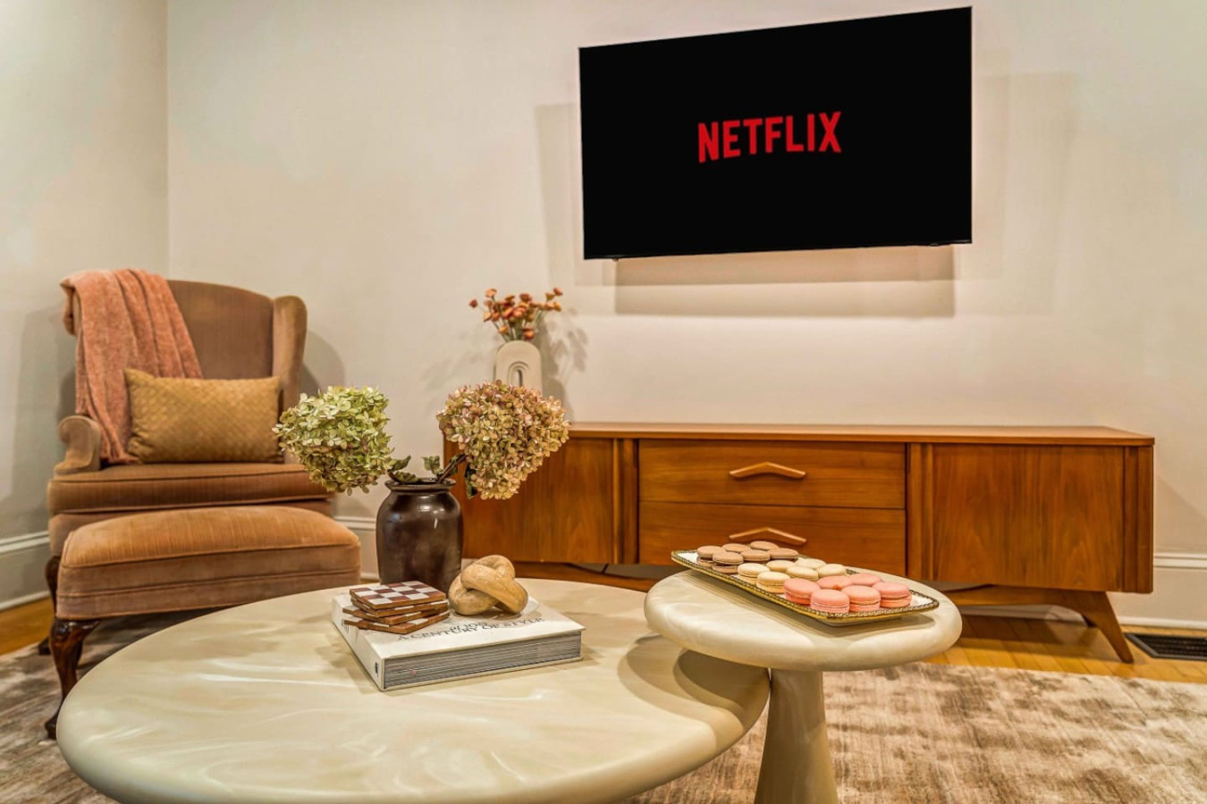 chic-retreat-downtown-stroudsburg-or-3br+sleeps-10/