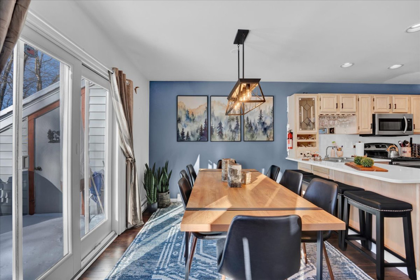 big-boulder-viewsorgame-loft+pet-friendly+sleeps-10/