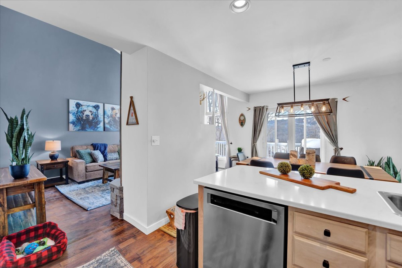 big-boulder-viewsorgame-loft+pet-friendly+sleeps-10/