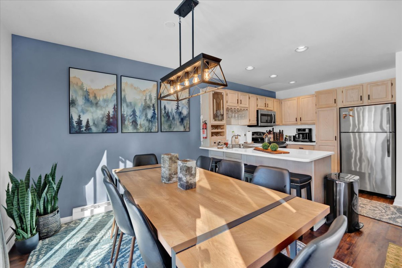 big-boulder-viewsorgame-loft+pet-friendly+sleeps-10/