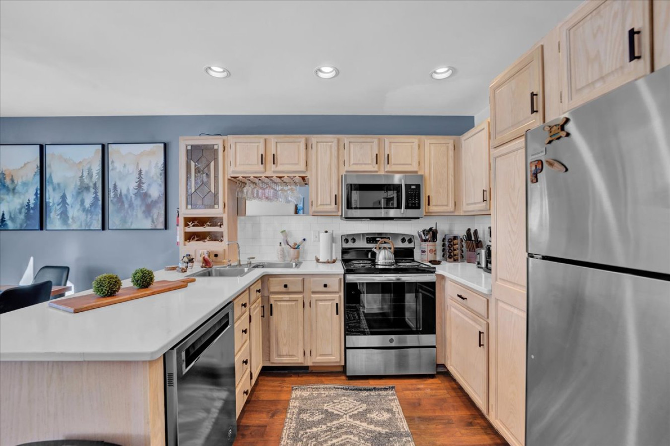 big-boulder-viewsorgame-loft+pet-friendly+sleeps-10/