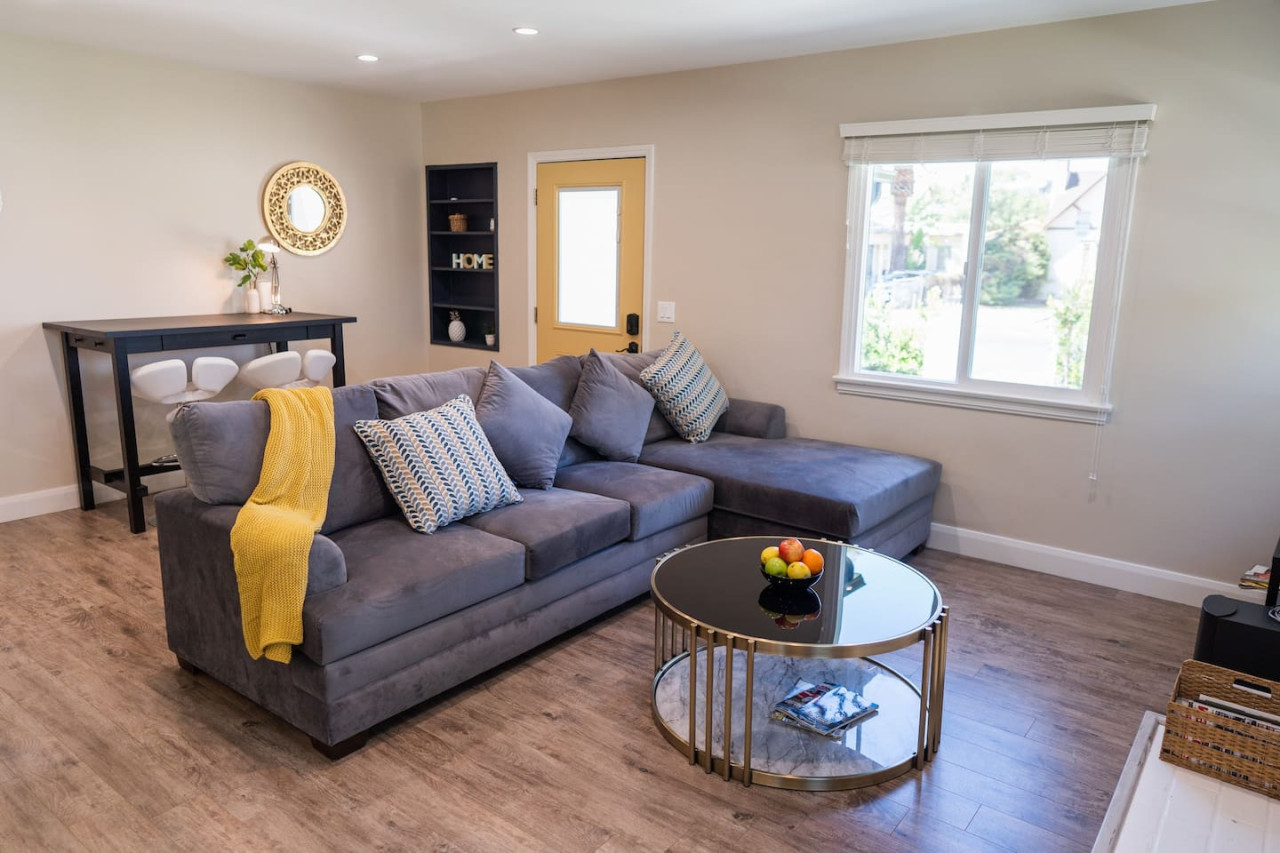 remodeled-3br-house-w-hot-tub-and-fenced-yard-(p58)/