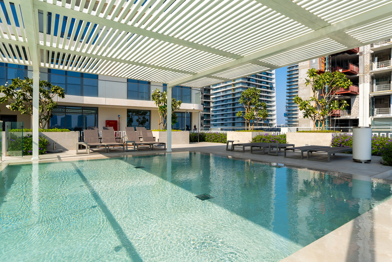 Elegant and Spacious 1 BR Apartment- Beachfront - Tecom - Dubai - United Arab Emirates