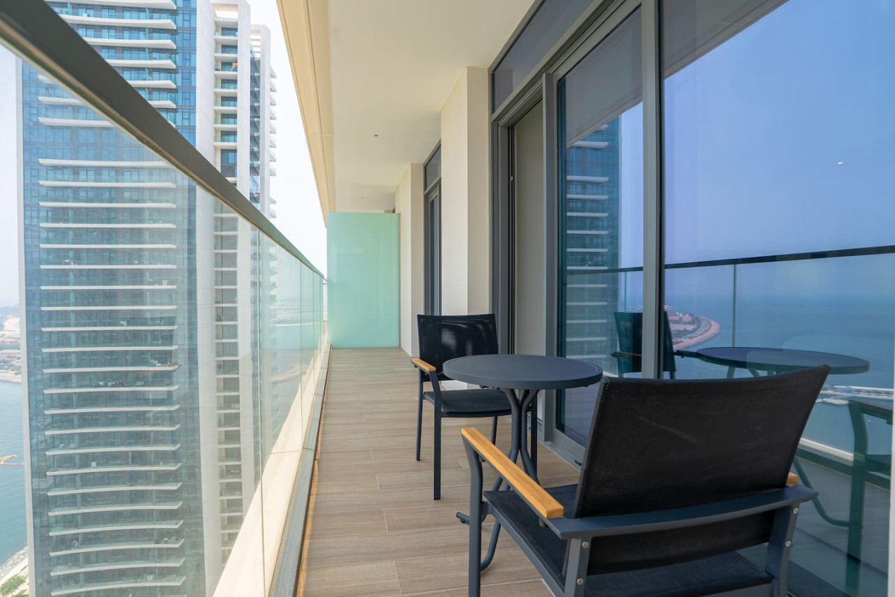Elegant and Spacious 1 BR Apartment- Beachfront - Tecom - Dubai - United Arab Emirates