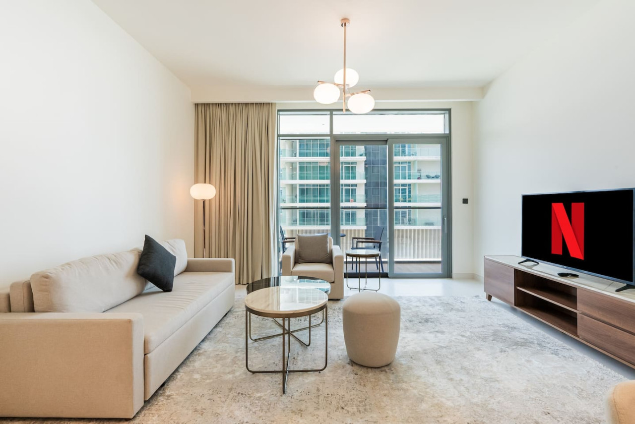 Elegant and Spacious 1 BR Apartment- Beachfront - Tecom - Dubai - United Arab Emirates