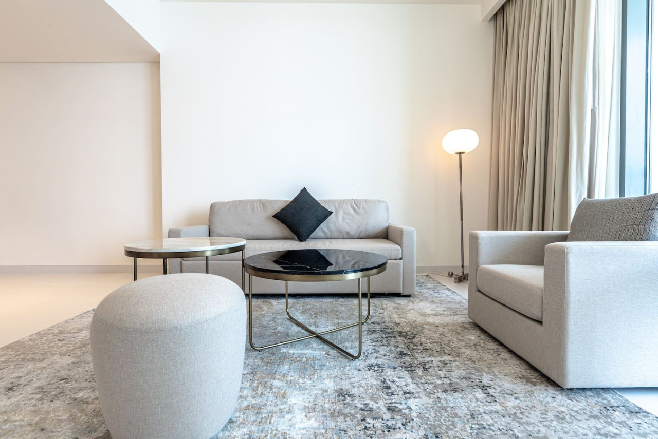 Elegant and Spacious 1 BR Apartment- Beachfront - Tecom - Dubai - United Arab Emirates