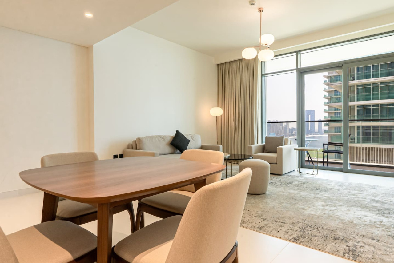 Elegant and Spacious 1 BR Apartment- Beachfront - Tecom - Dubai - United Arab Emirates