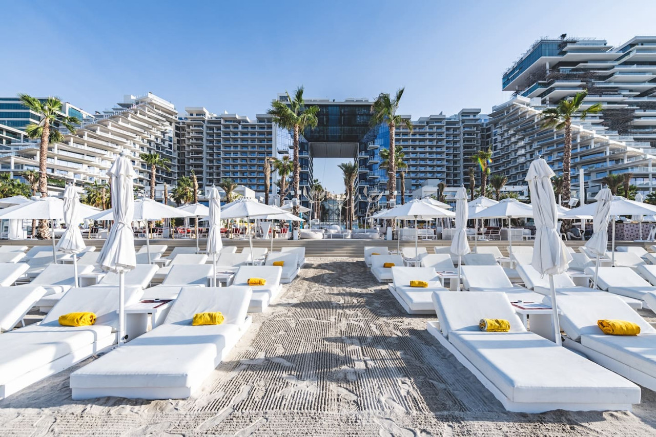 Exclusive 2BR in Five Palm Jumeirah - Pool & Beach Access - Tecom - Dubai - United Arab Emirates