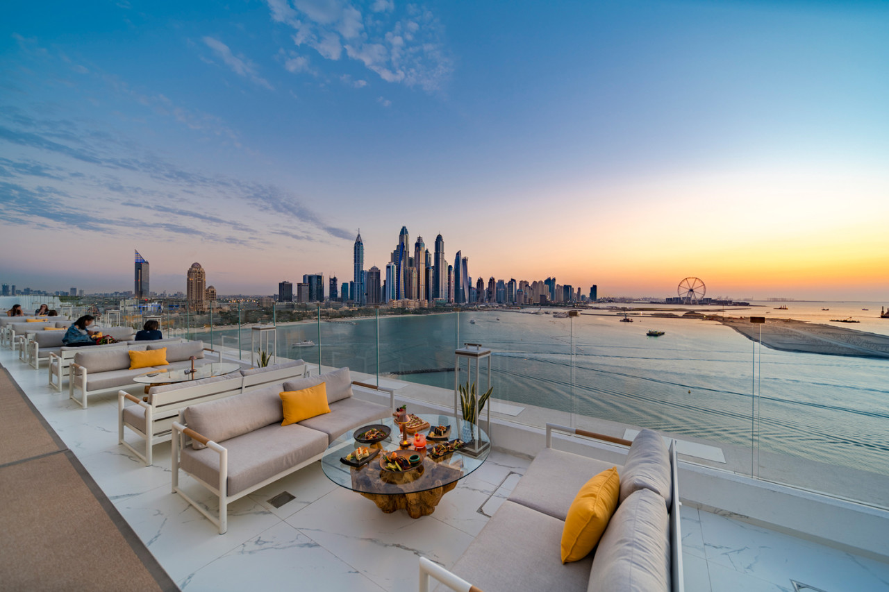 Exclusive 2BR in Five Palm Jumeirah - Pool & Beach Access - Tecom - Dubai - United Arab Emirates