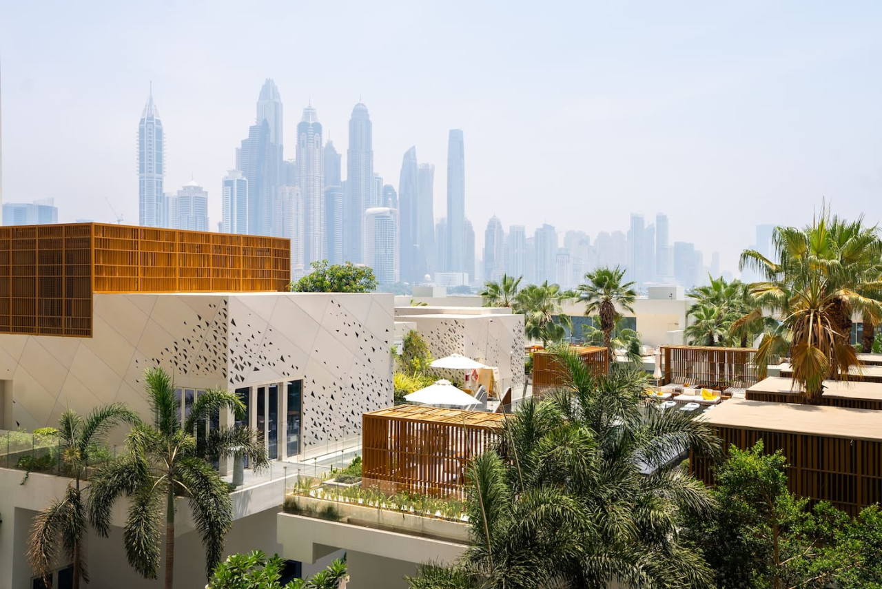 Exclusive 2BR in Five Palm Jumeirah - Pool & Beach Access - Tecom - Dubai - United Arab Emirates