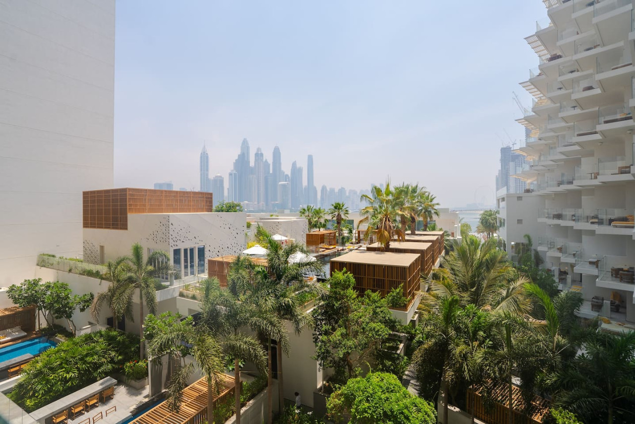 Exclusive 2BR in Five Palm Jumeirah - Pool & Beach Access - Tecom - Dubai - United Arab Emirates