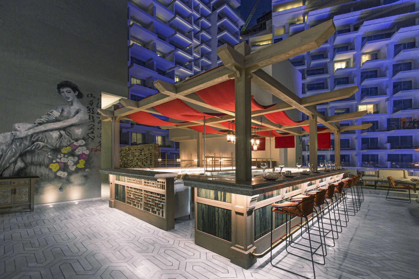 Exclusive 2BR in Five Palm Jumeirah - Pool & Beach Access - Tecom - Dubai - United Arab Emirates