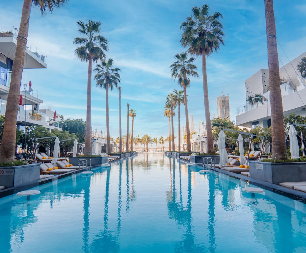 Exclusive 2BR in Five Palm Jumeirah - Pool & Beach Access - Tecom - Dubai - United Arab Emirates