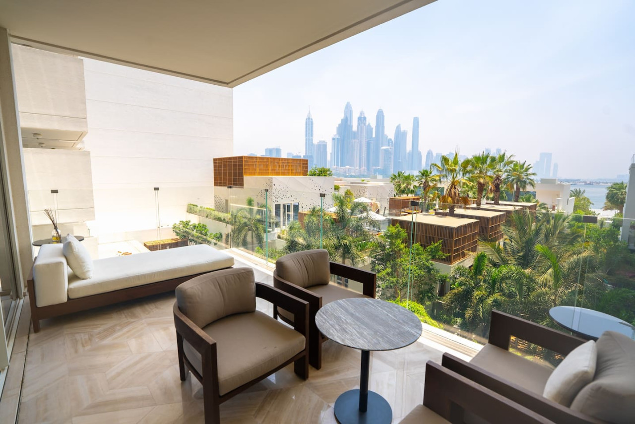 Exclusive 2BR in Five Palm Jumeirah - Pool & Beach Access - Tecom - Dubai - United Arab Emirates