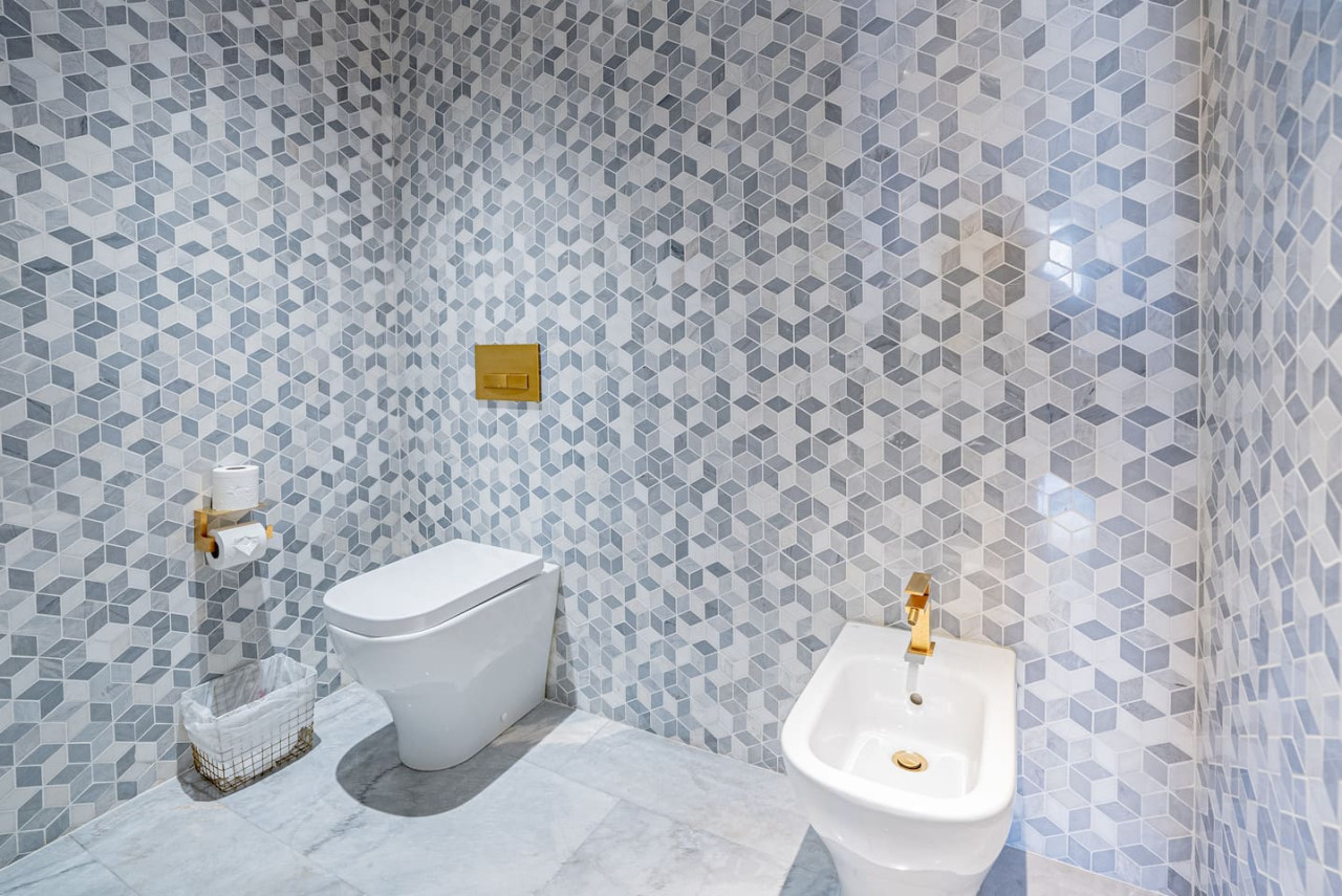 Exclusive 2BR in Five Palm Jumeirah - Pool & Beach Access - Tecom - Dubai - United Arab Emirates