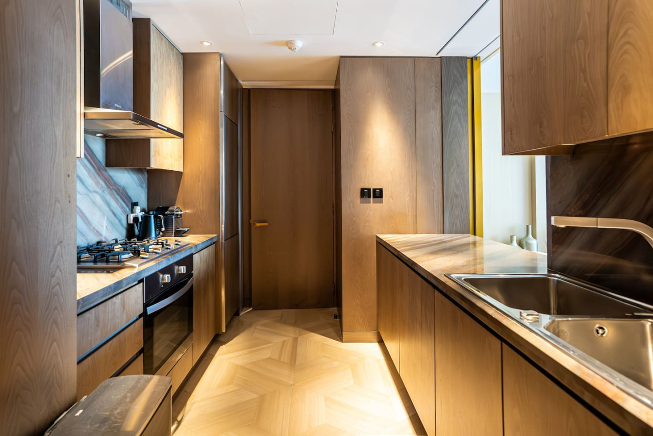 Exclusive 2BR in Five Palm Jumeirah - Pool & Beach Access - Tecom - Dubai - United Arab Emirates