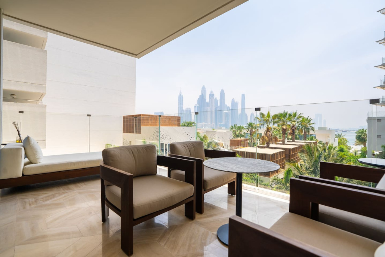 Exclusive 2BR in Five Palm Jumeirah - Pool & Beach Access - Tecom - Dubai - United Arab Emirates