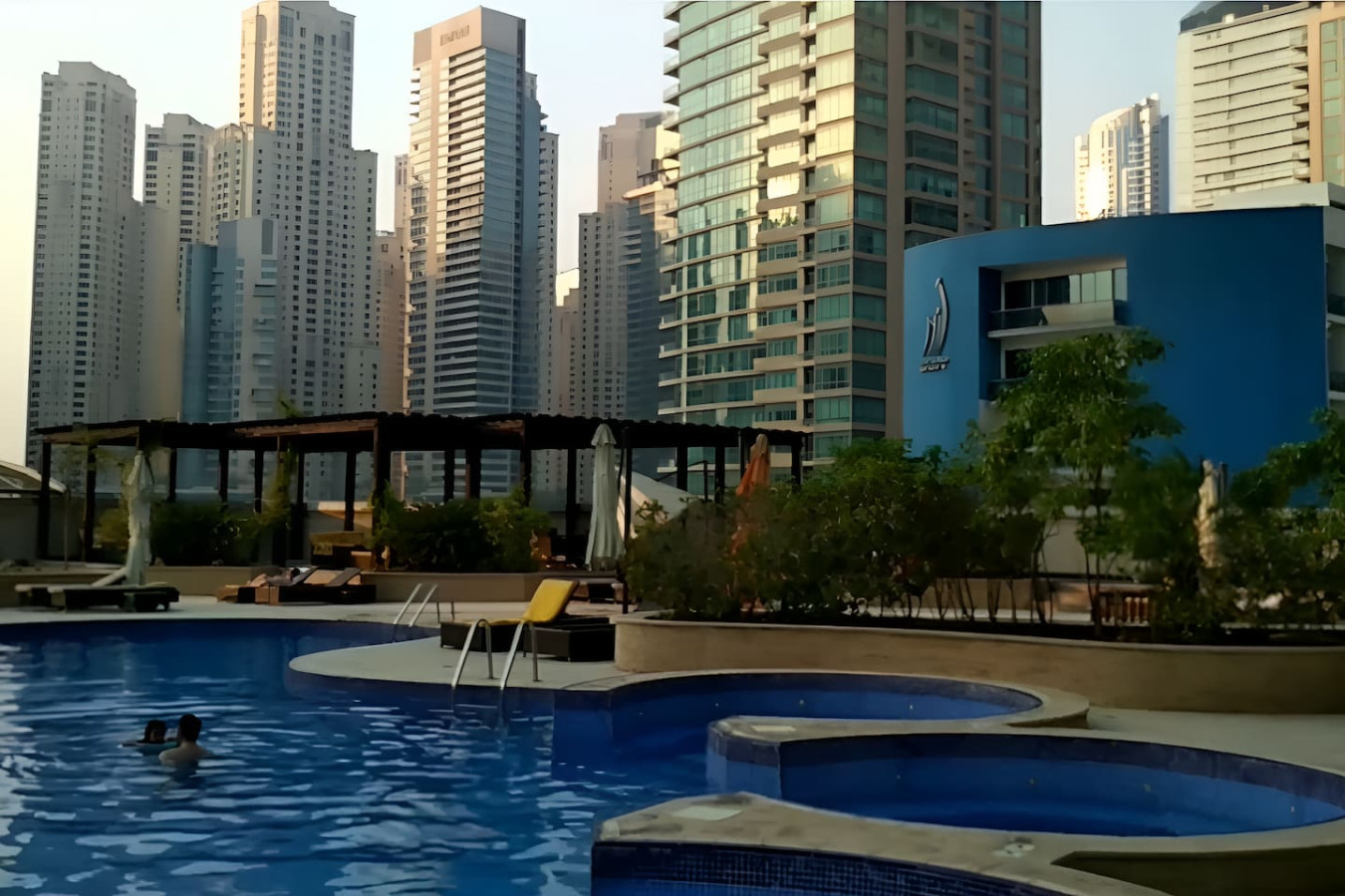 Stunning  4 BR Luxury Apartment - Dubai Marina - Tecom - Dubai - United Arab Emirates