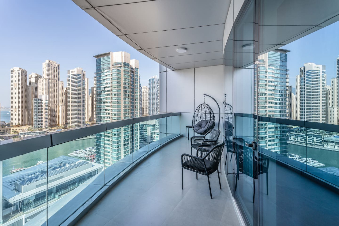 Stunning  4 BR Luxury Apartment - Dubai Marina - Tecom - Dubai - United Arab Emirates