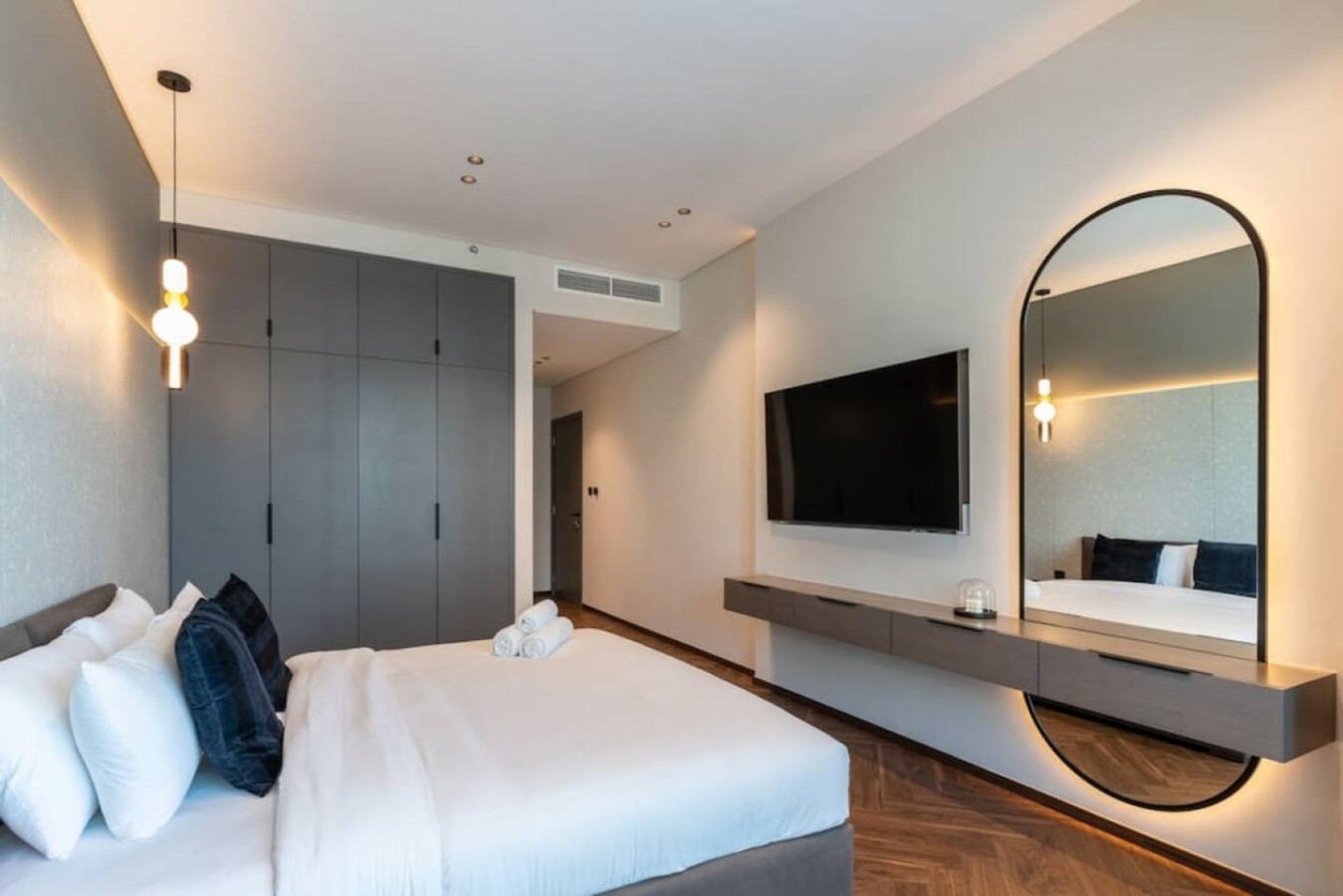 Stunning  4 BR Luxury Apartment - Dubai Marina - Tecom - Dubai - United Arab Emirates