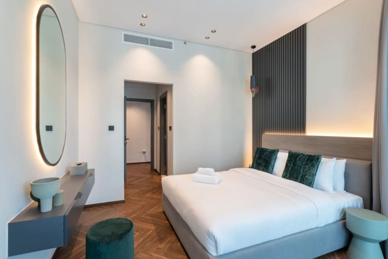 Stunning  4 BR Luxury Apartment - Dubai Marina - Tecom - Dubai - United Arab Emirates