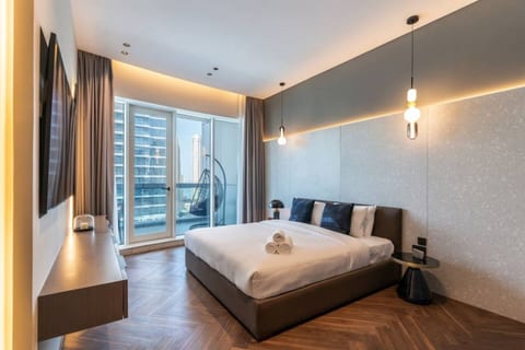 Stunning 4 BR Luxury Apartment - Dubai Marina