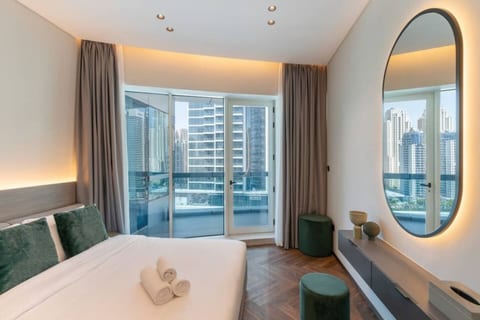 Stunning 4 BR Luxury Apartment - Dubai Marina