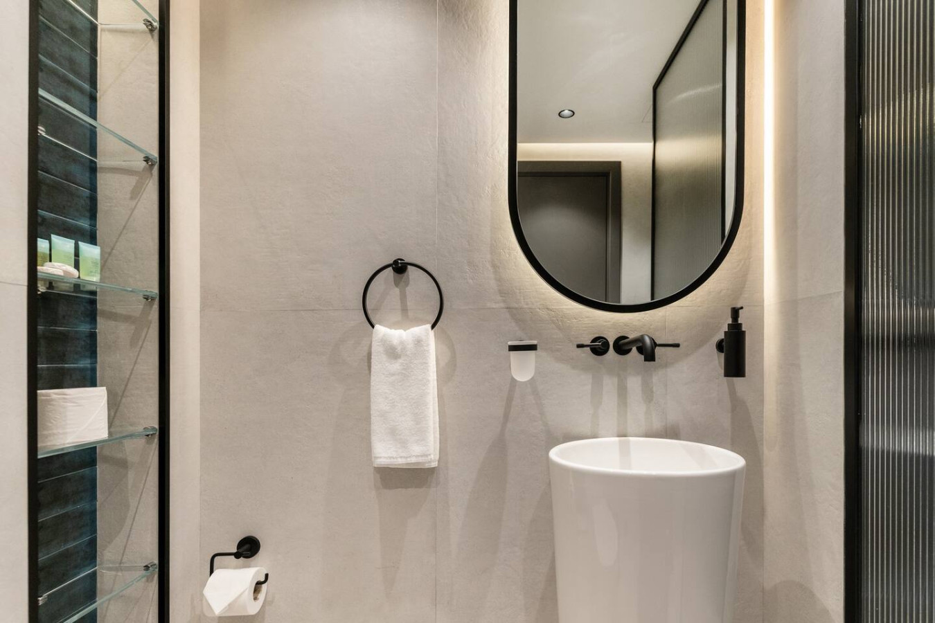 Stunning  4 BR Luxury Apartment - Dubai Marina - Tecom - Dubai - United Arab Emirates